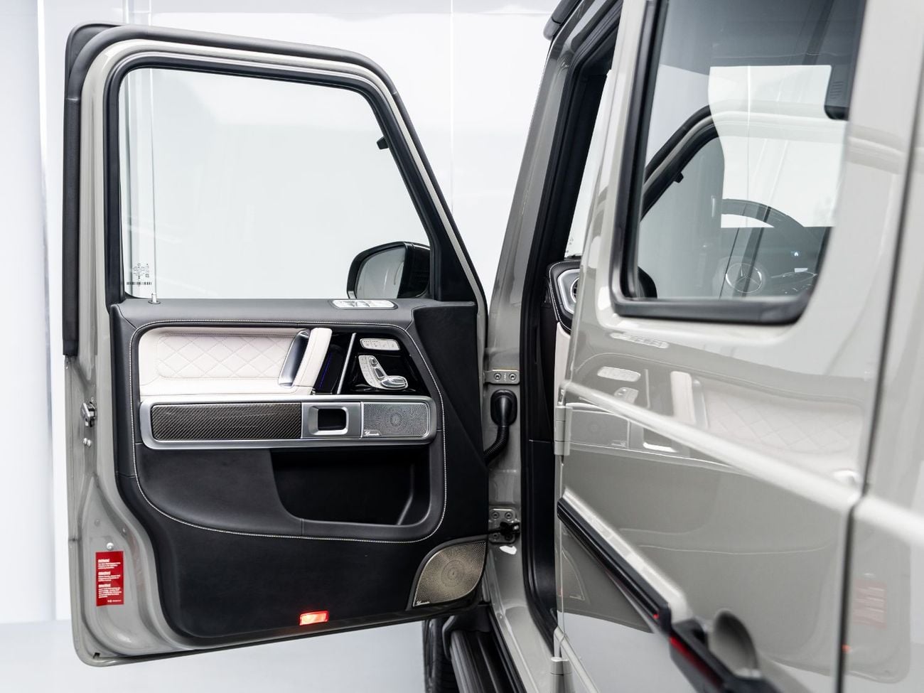 مرسيدس بنز G 63 AMG 4MATIC SUV 2025 Mercedes G63 AMG, 4.0 TC V8, 4WD, 577bhp, 9 Speed Auto