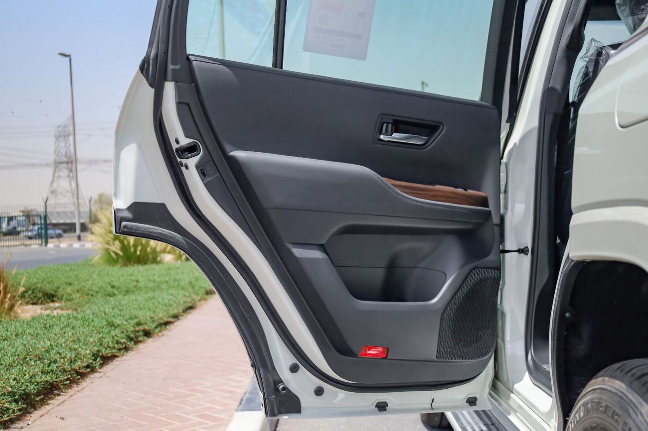 Toyota Land Cruiser GXR 4.0L V6 GCC SPECS 2025 MODEL