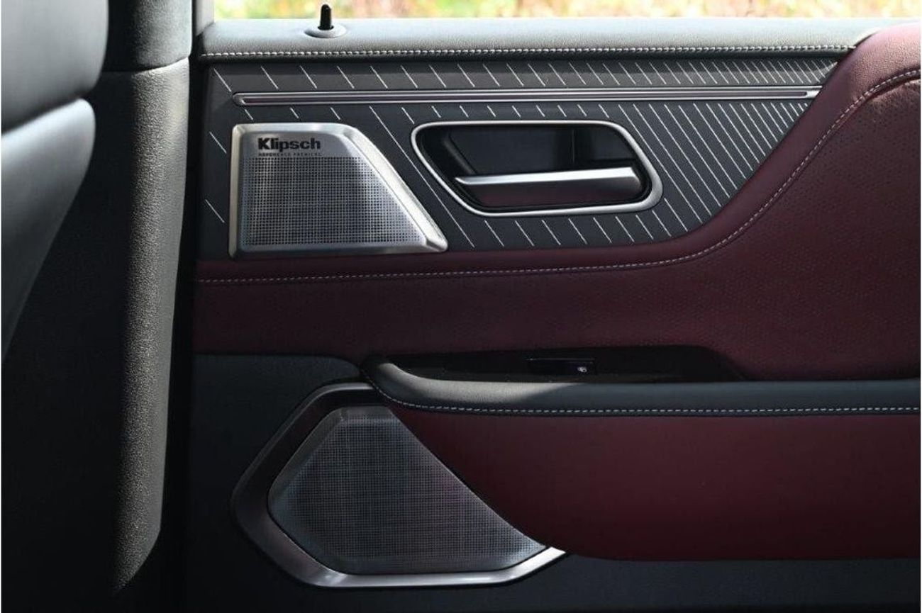 Infiniti QX80 AUTOGRAPH V6 3.5L TWIN TURBO 4WD 7 SEAT AT