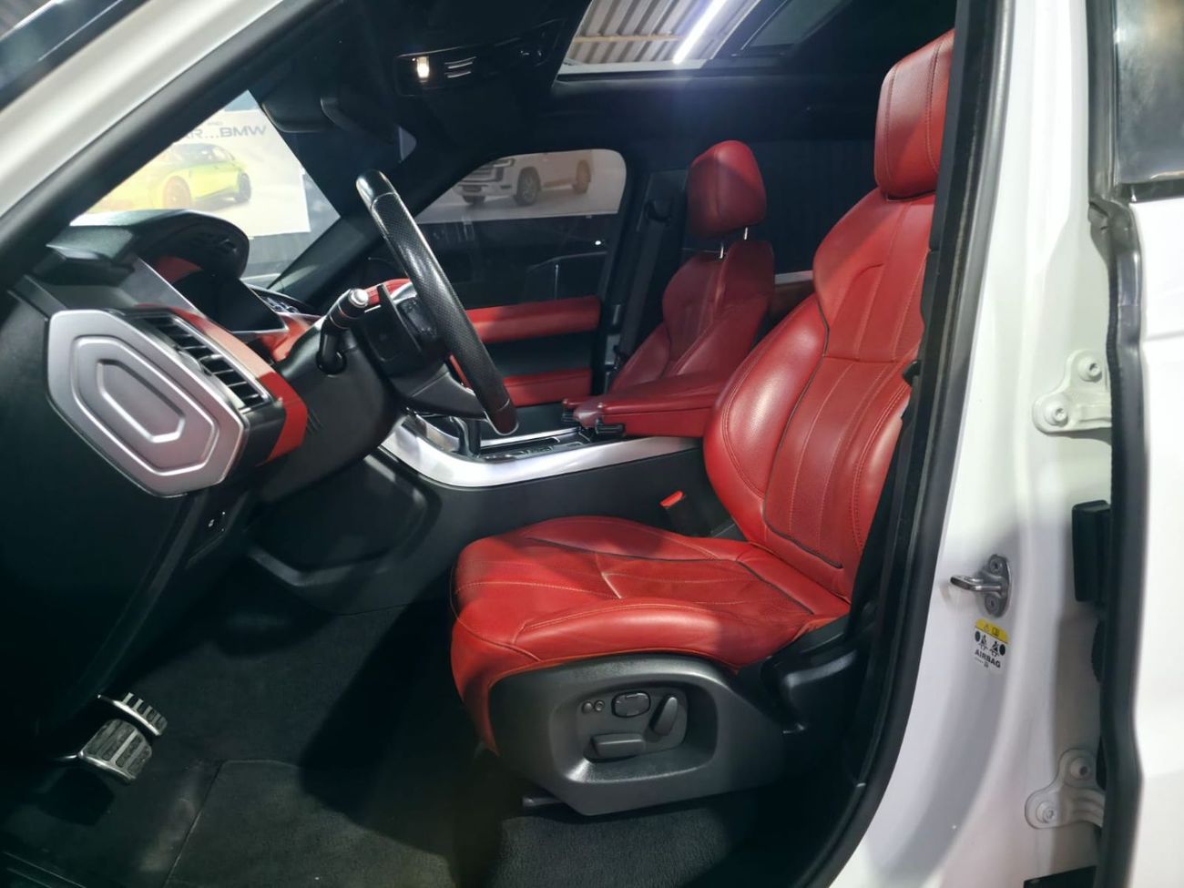 لاند روفر رينج روفر سبورت HSE 3.0L (340 HP)