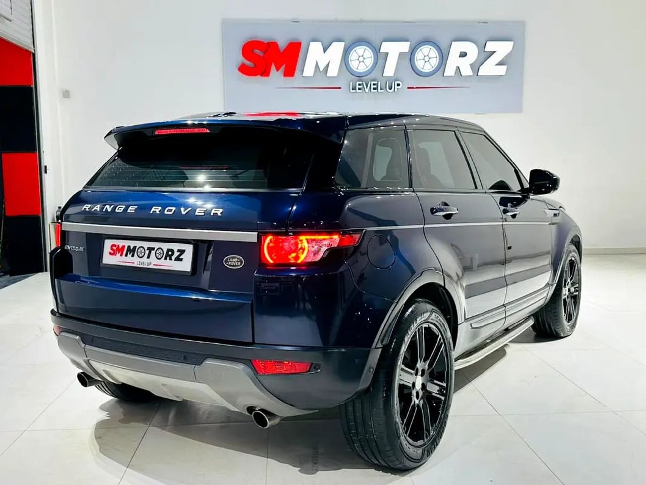 Land Rover Range Rover Evoque P200 HSE 2.0L GCC SPECS FULL OPTION ONLY 37500