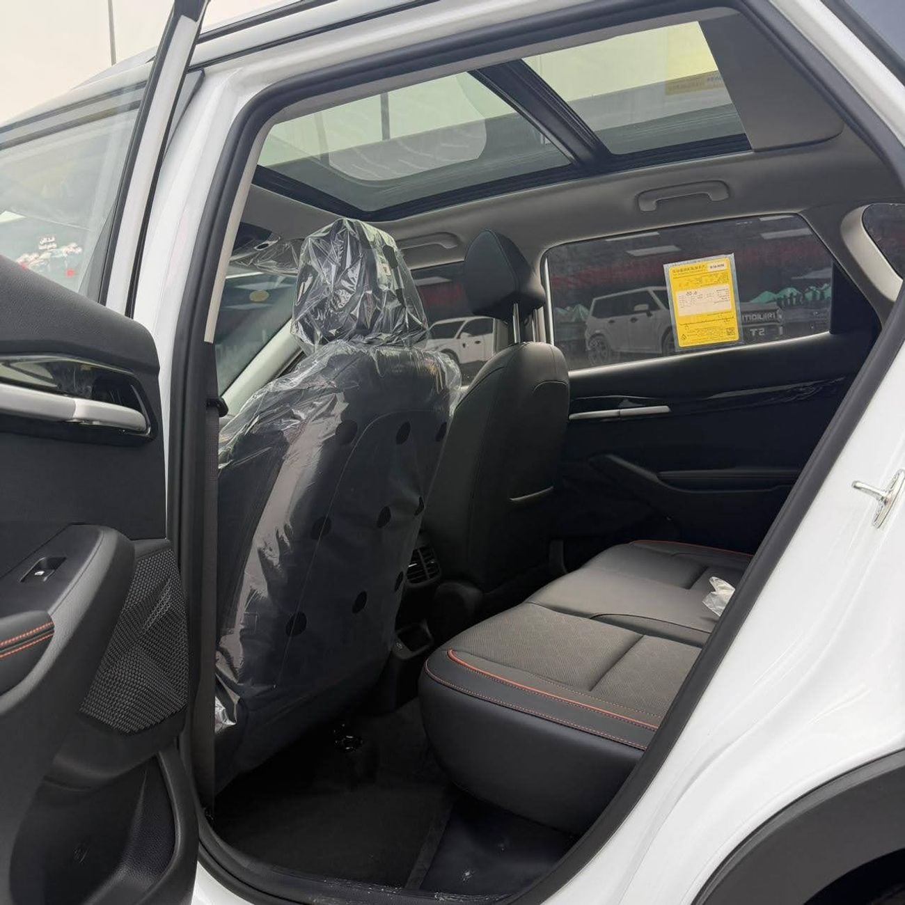 Kia Seltos Kia Seltos 2025 – Brand New   Imported from China Exterior Color: Premium Pearl White Interior Color