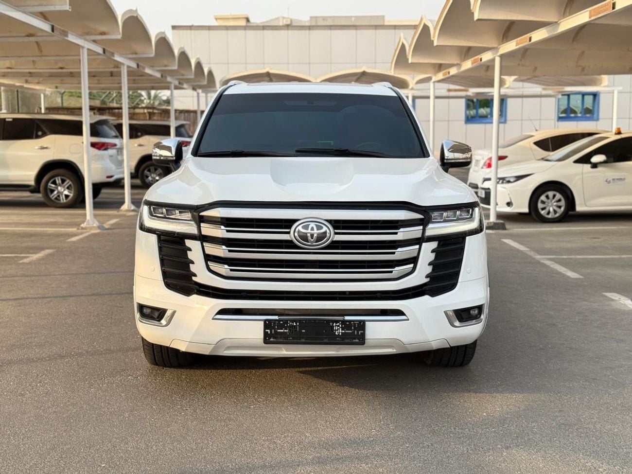 تويوتا لاند كروزر GXR 4.0L (271 HP) 4WD