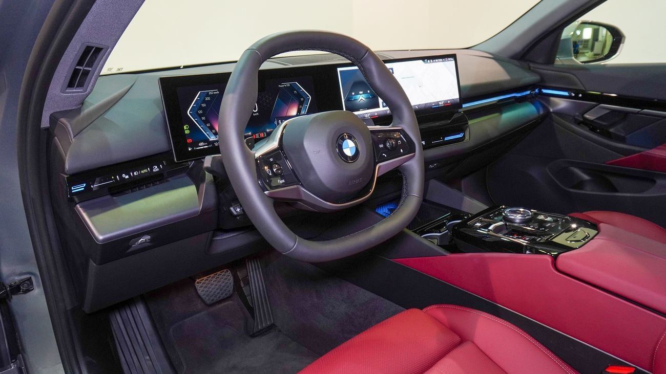 بي أم دبليو 520i