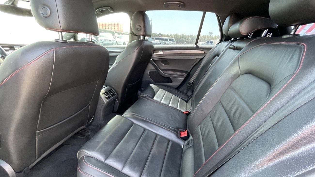 Volkswagen Golf GTI Sport 2.0T FuLL Option