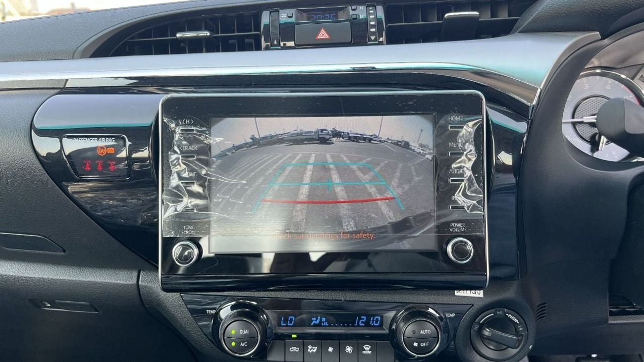 تويوتا هيلوكس S GLX 2.8L 4WD M/T