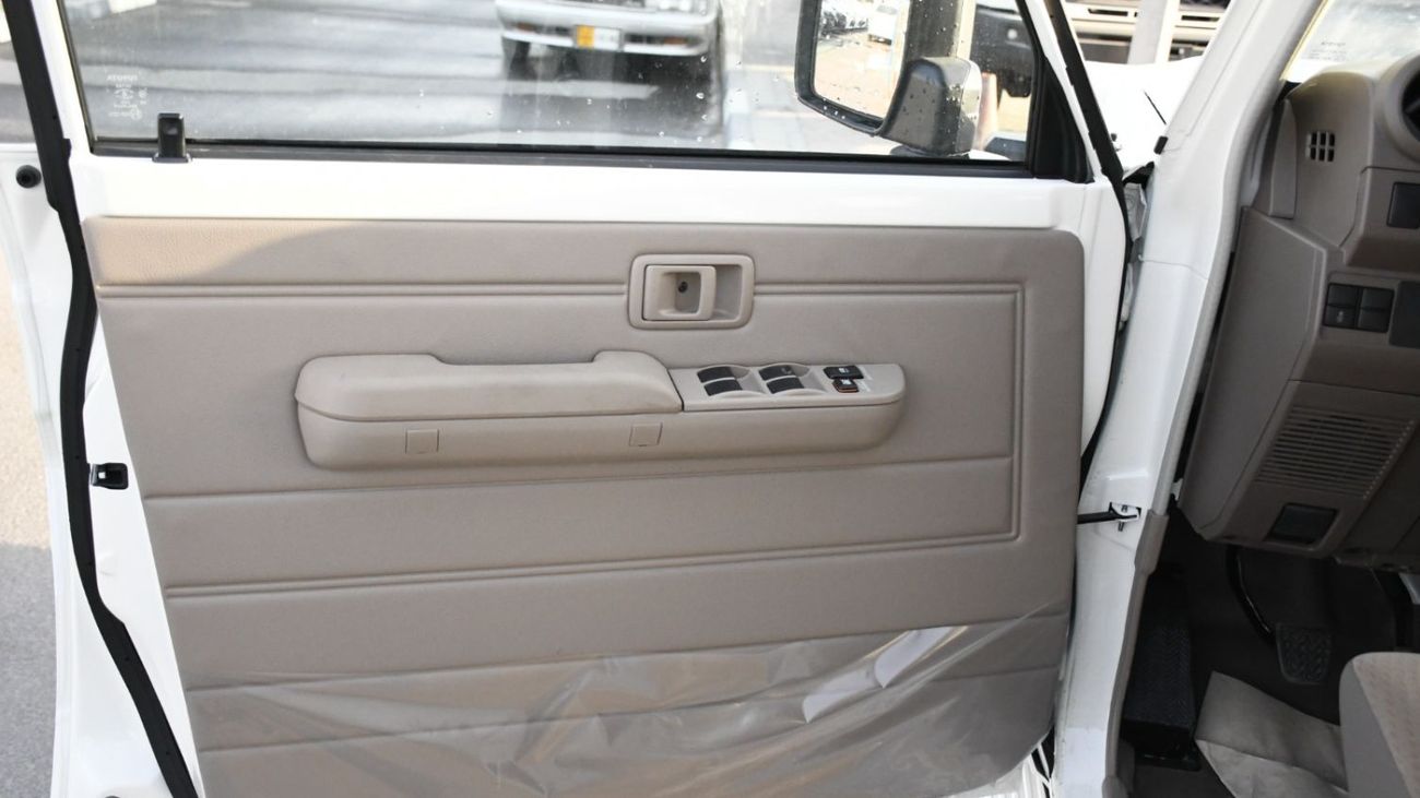 Toyota Land Cruiser Pick Up GDJ79 2.8L T/DIESEL M/T 4WD 2025YM