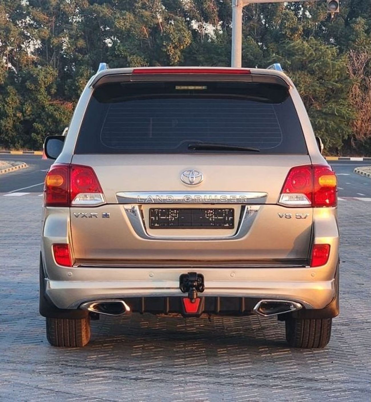 Toyota Land Cruiser GXR 4.6L