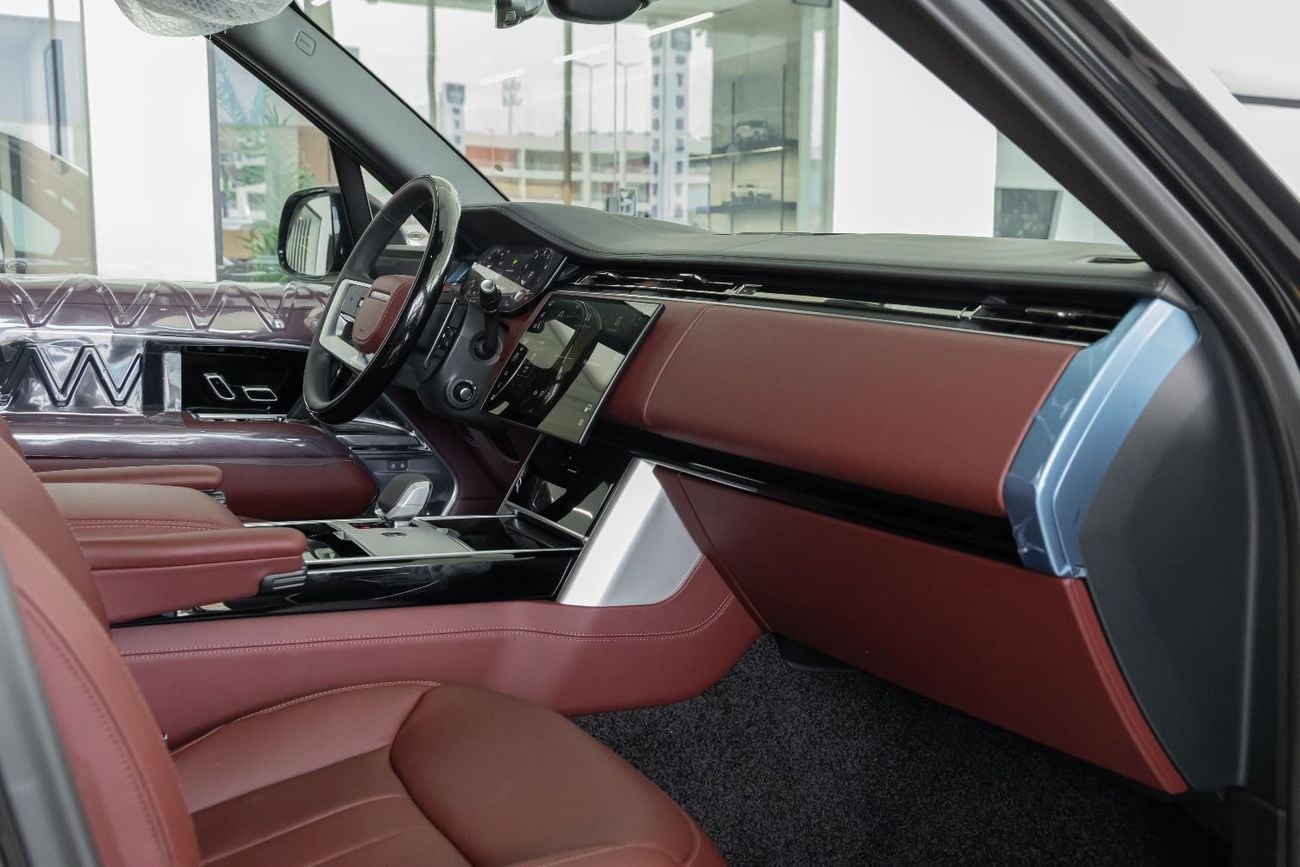 Land Rover Range Rover Land Rover | Range Rover | Autobiography P530 | GCC | VIPSeat | Automatic side steps | 2026 (EXPORT)