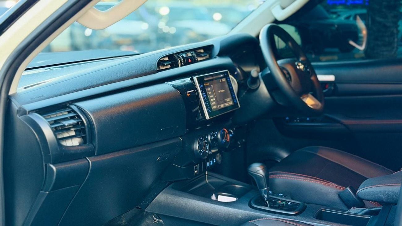 Toyota Hilux (GR BODY KIT INSTALLED | DOUBLE CABIN | POWER SEATS | AT | LEATHER SEATS |