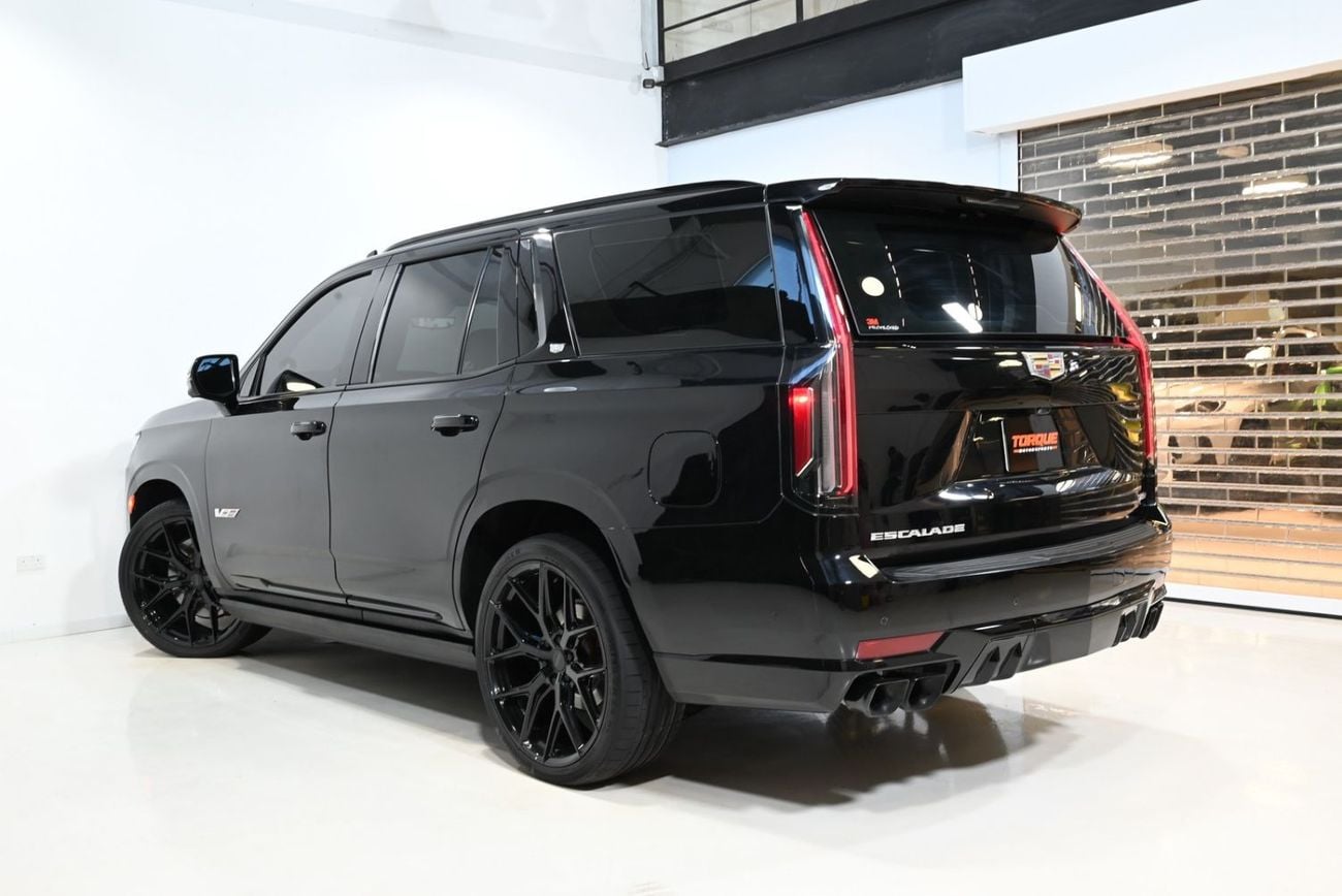 كاديلاك إسكالاد V SERIES 2023 Cadillac Escalade V, Full Service History, 1 Year Warranty, Excellent Condition, GCC