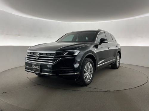 Volkswagen Touareg Highline | National Day Celebration | Guaranteed Warranty | 0 Down Payment