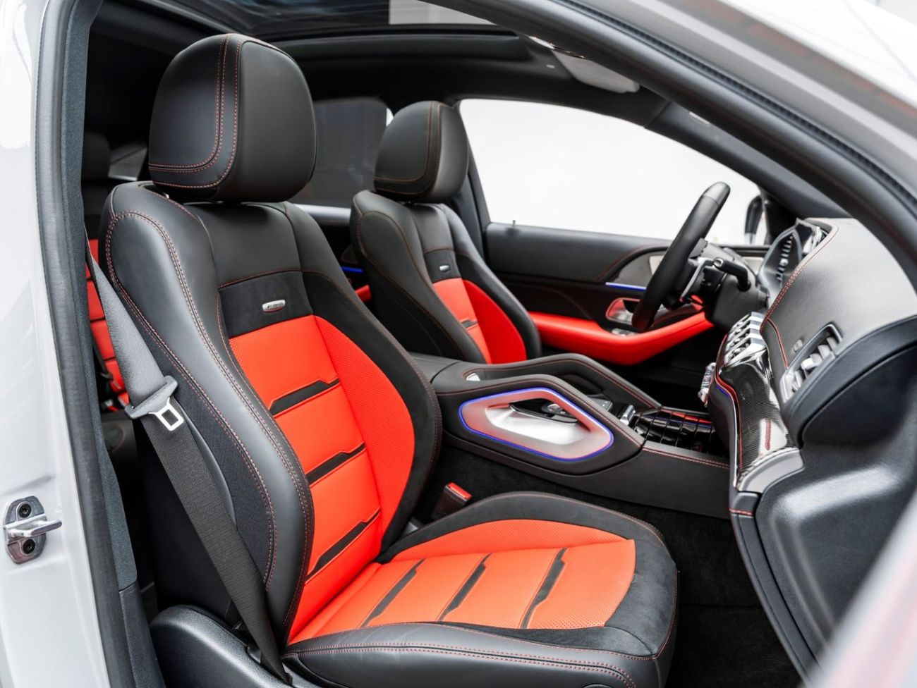 Mercedes-Benz GLE 53 AMG Premium + 3.0L 2024 Mercedes GLE 53 AMG, 2029 Mercedes Warranty, Low KMs, GCC