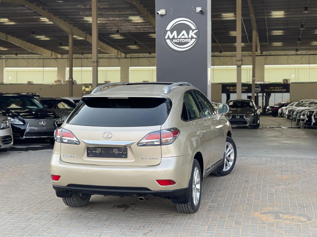 Lexus RX350 F-Sport 3.5L (275 HP) RX 350 / 4x4/GCC / F-SPORT KIT /IN EXCELLENT CONDITION