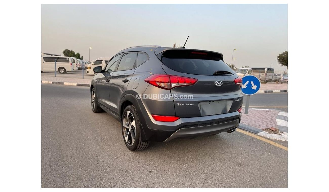 Hyundai Tucson LIMITED TURBO AND ECO 1.6L V4 2016 AMERICAN SPECIFICATION