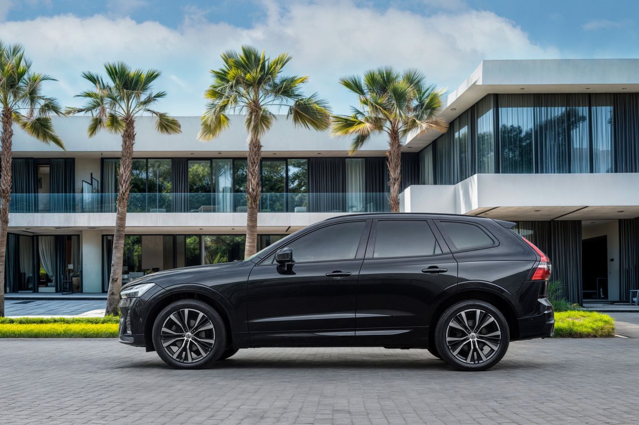 فولفو XC 60 XC60 B5 Ultimate Dark | 2,625 P.M | 0% Downpayment | Al Futtaim Warranty!