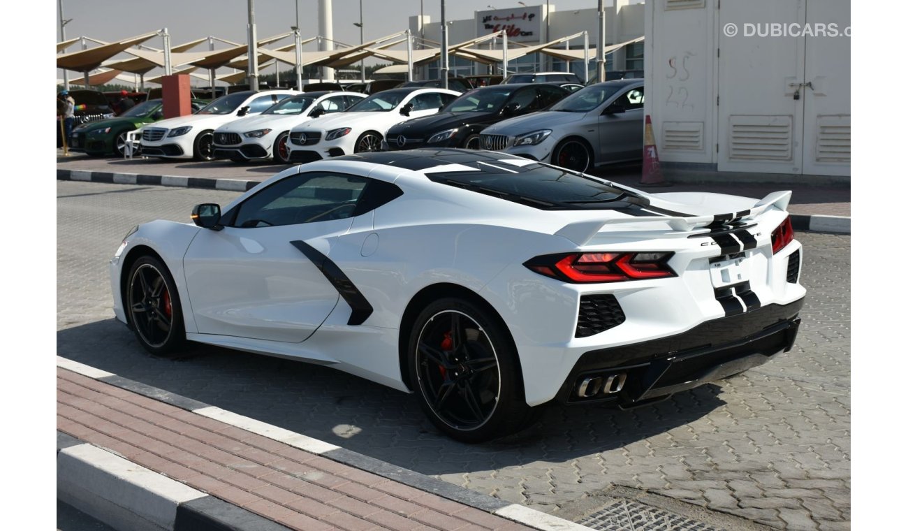 Chevrolet Corvette STINGRAY C8 2LT