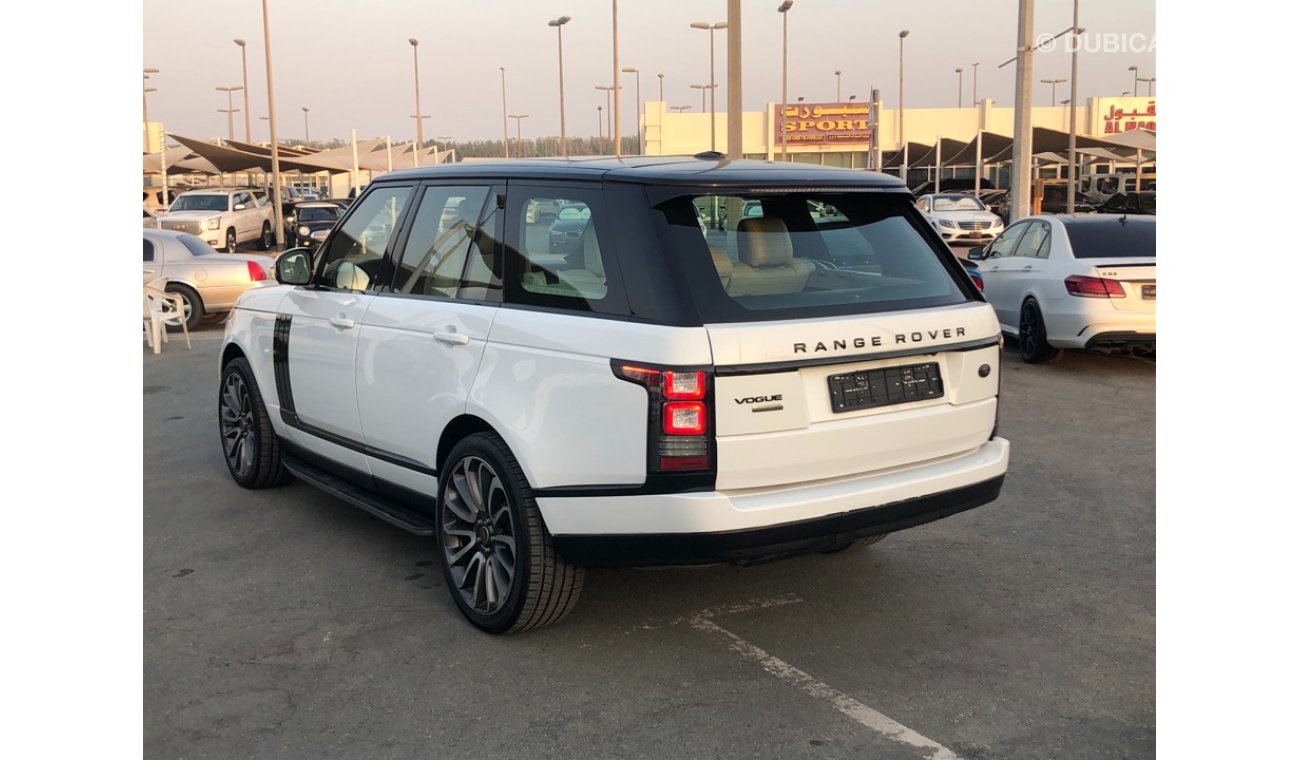 Land Rover Range Rover RANG ROVER SPORT SUPER CHARGE MODEL 2013 GCC car perfect condition full option panoramic roof 5 cam