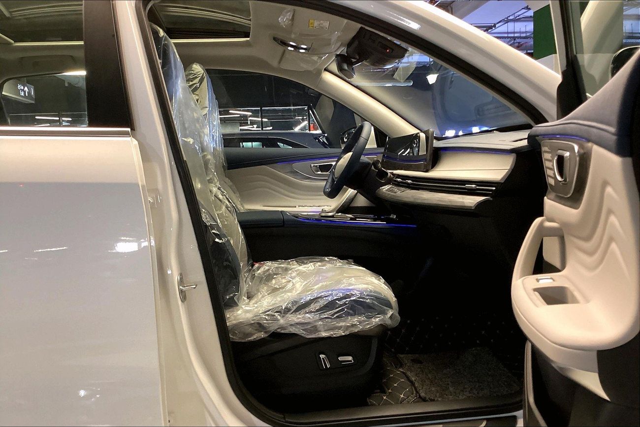 Exeed LX Luxury | National Day | Start 2026 with the ideal drive | Guaranteed Warranty | 0 Down Payment