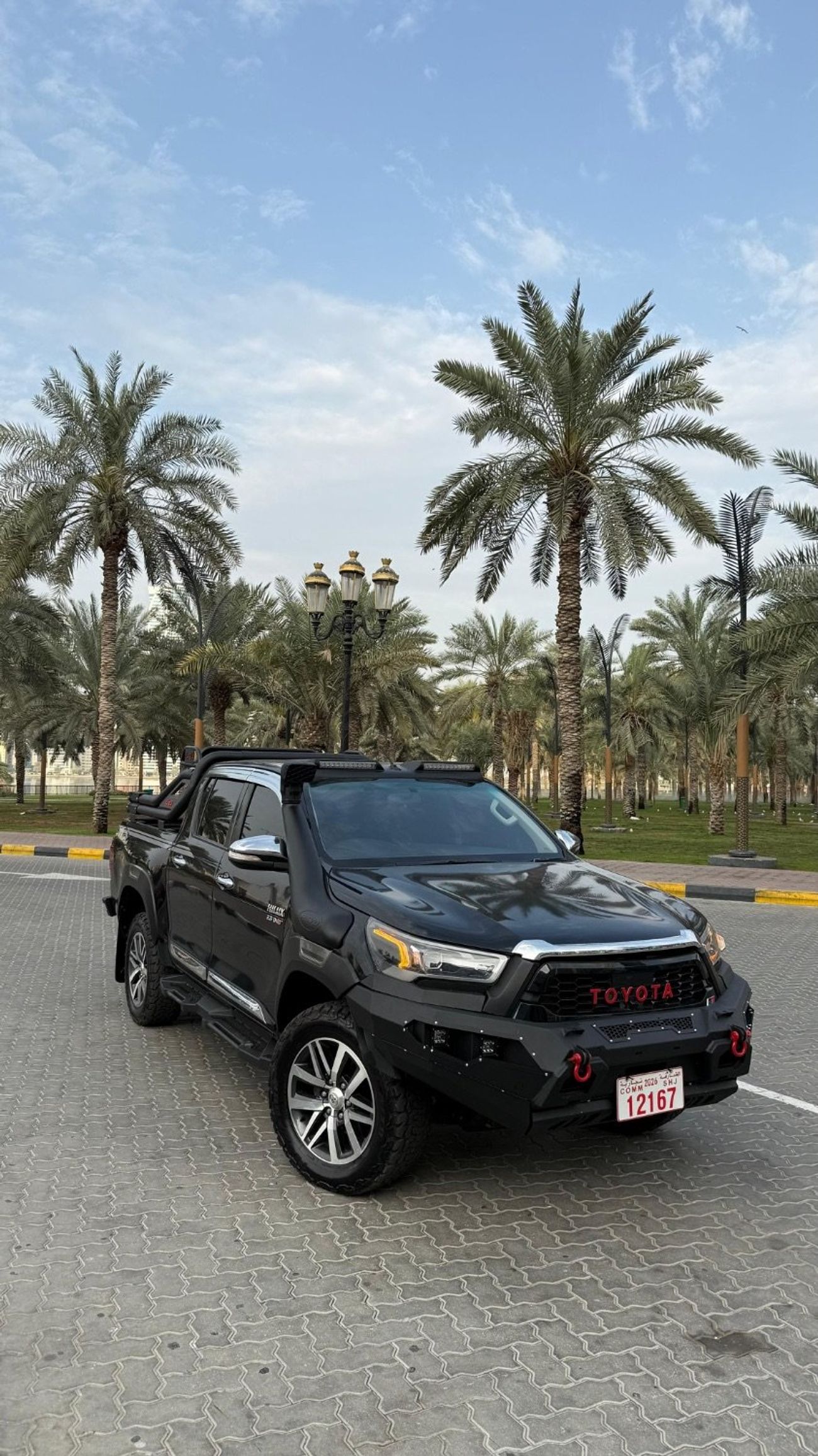 Toyota Hilux SR5 with full option 4x4