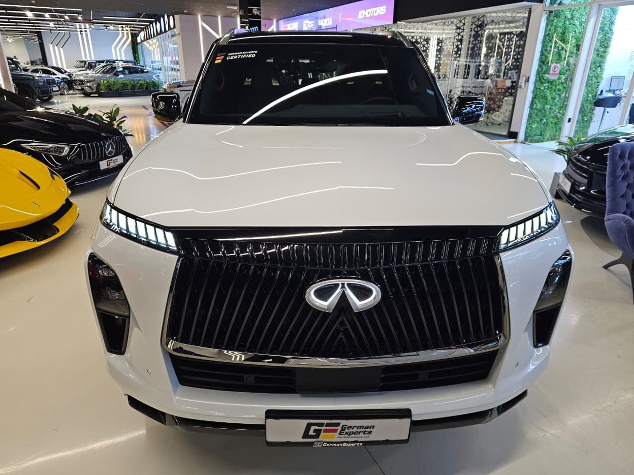 Infiniti QX80 Autograph Bench Chairs 3.5L 2025 Infiniti QX80 Autograph - 5 Years Warranty and Service - Mint condi