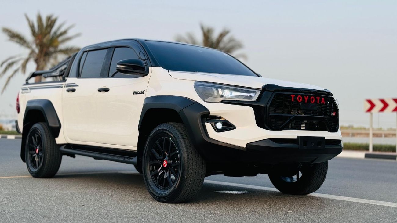 تويوتا هيلوكس -