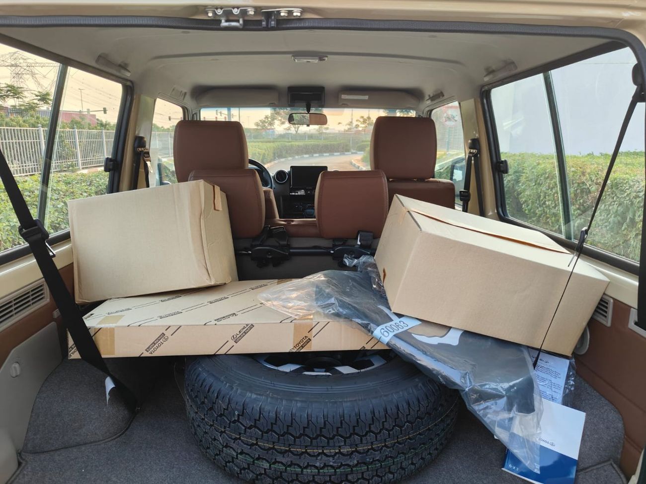 Toyota Land Cruiser 70 2024 Toyota Land Cruiser LC71 LX (3-Door) Hardtop 4.0L V6 Petrol A/T 4x4 Export Only