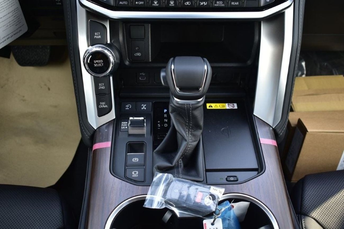 تويوتا لاند كروزر GXR V6 4.0L PETROL 4WD 7-SEAT AUTOMATIC