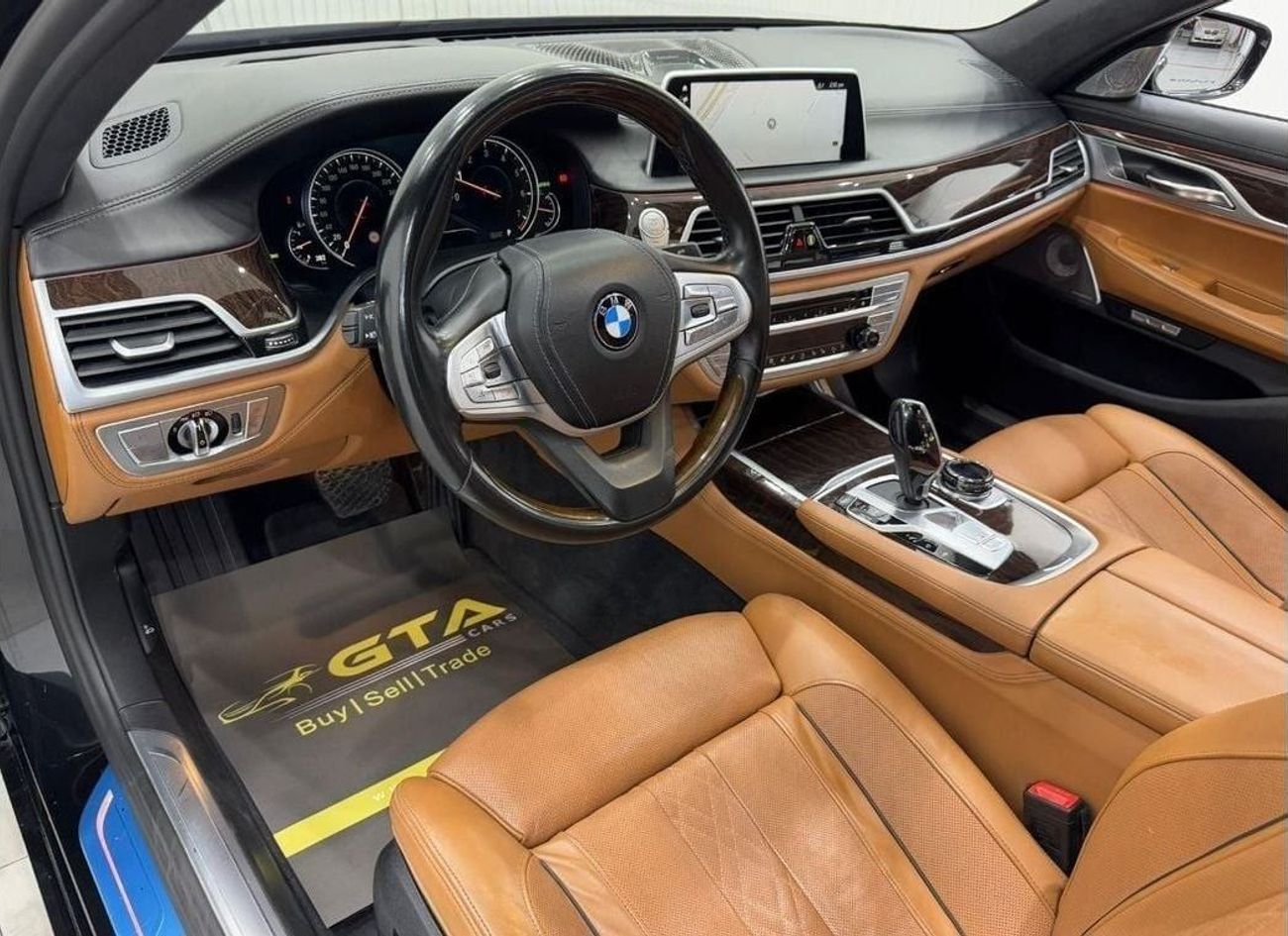 BMW 750Li xDrive (450 HP) 2017 BMW 750Li xDrive, Sep 2025 BMW Service Pack, Fully Loaded, GCC