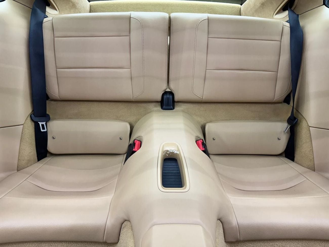 Porsche 911 CARRERA