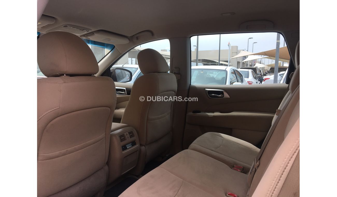 نيسان باثفايندر نحن نقدم : * خدمات تمويل السيارات على البنوك * ضمان ممدد * خدمات التسجيل / التصدير