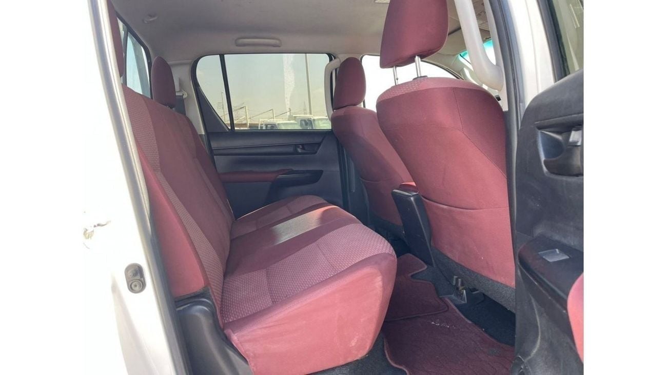 Toyota Hilux 2019 Toyota Hilux 2.7L V4 - AWD 4x4 - Full Option Automatic - Patrol -