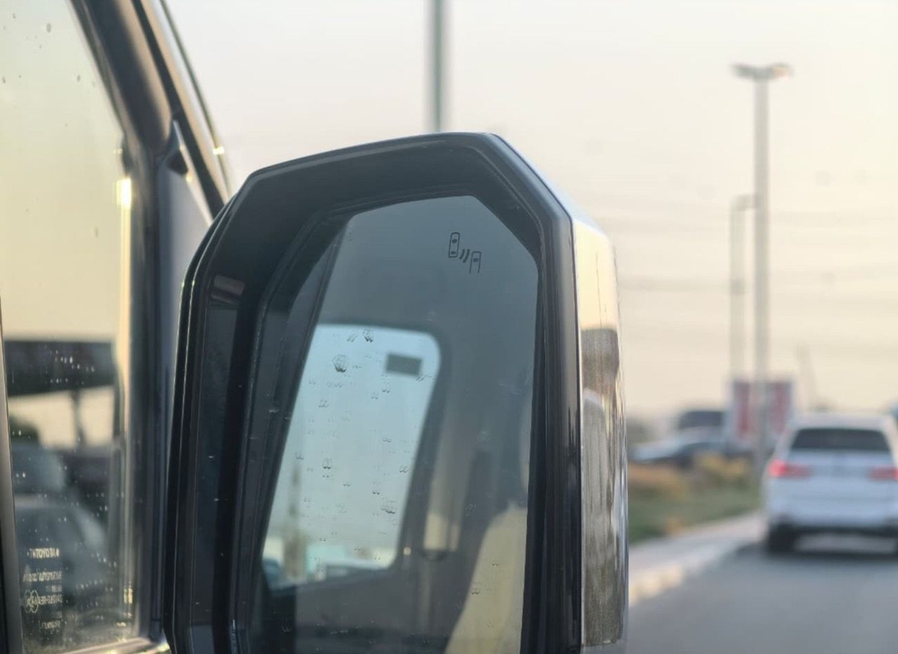 Toyota Granvia 3.5L Premium