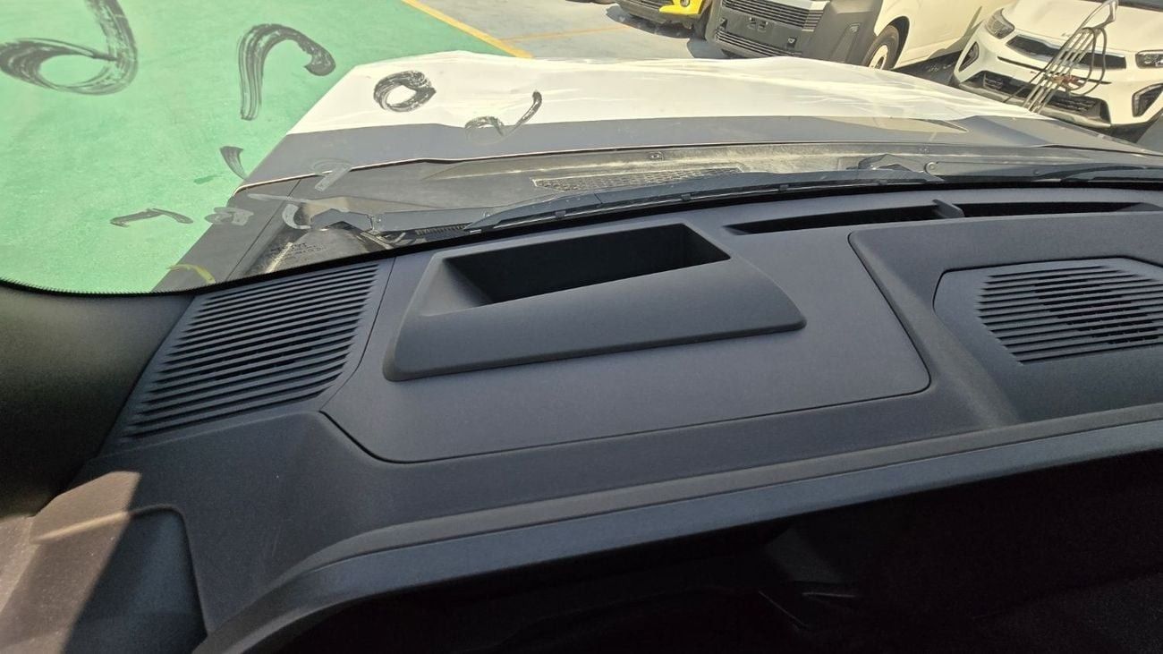 تويوتا برادو FULL OPTION 2.4L