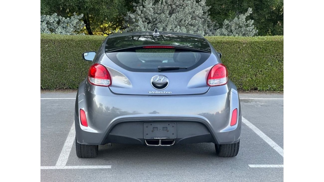 Hyundai Veloster Sport MODEL 2017 CAR PERFECT CONDITION INSIDE AND OUTSIDE