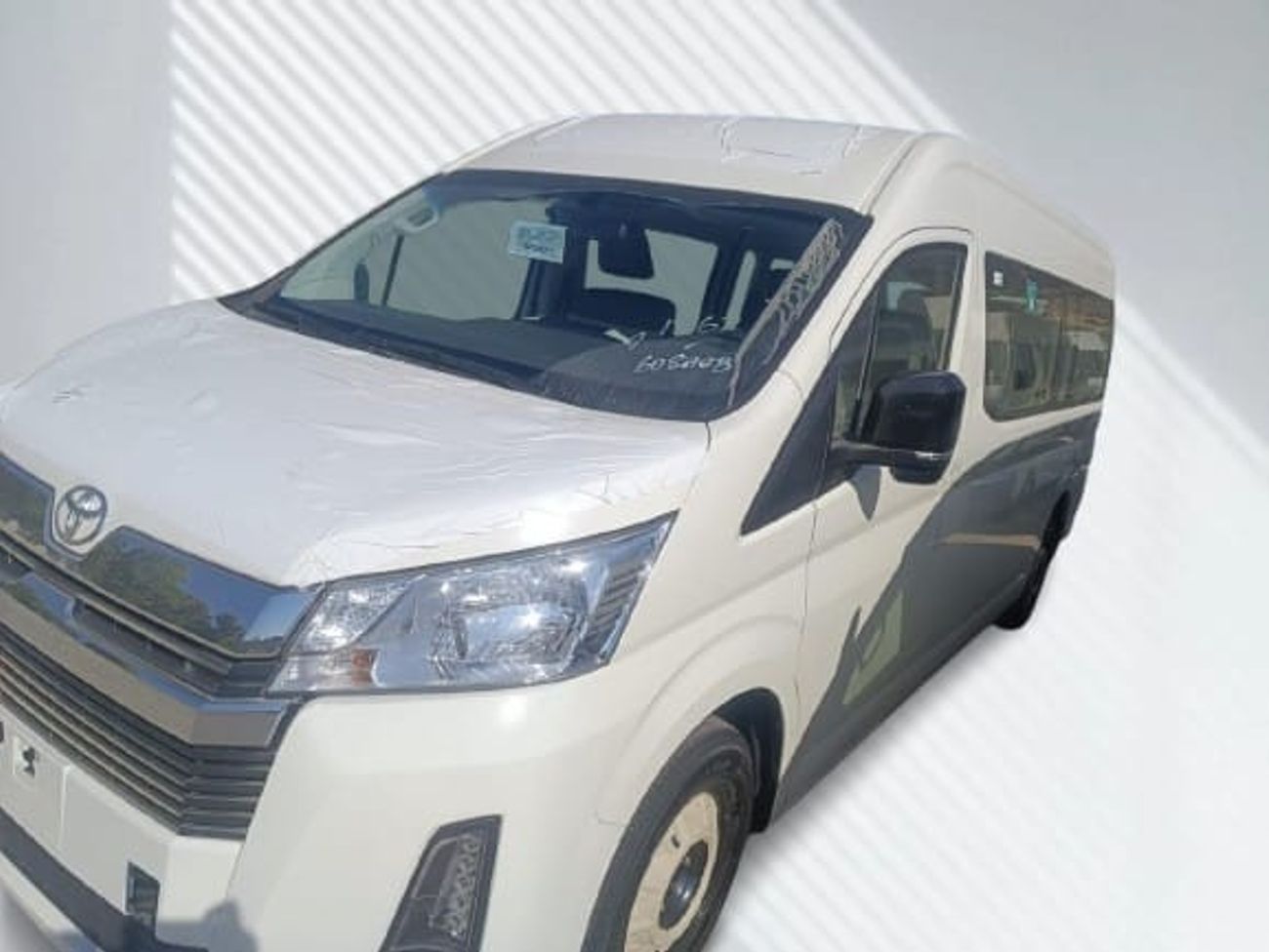 تويوتا هاياس 2.8L DIESEL GL 13 SEATER AUTOMATIC TRANSMISSION ( FOR RE EXPORT ONLY )