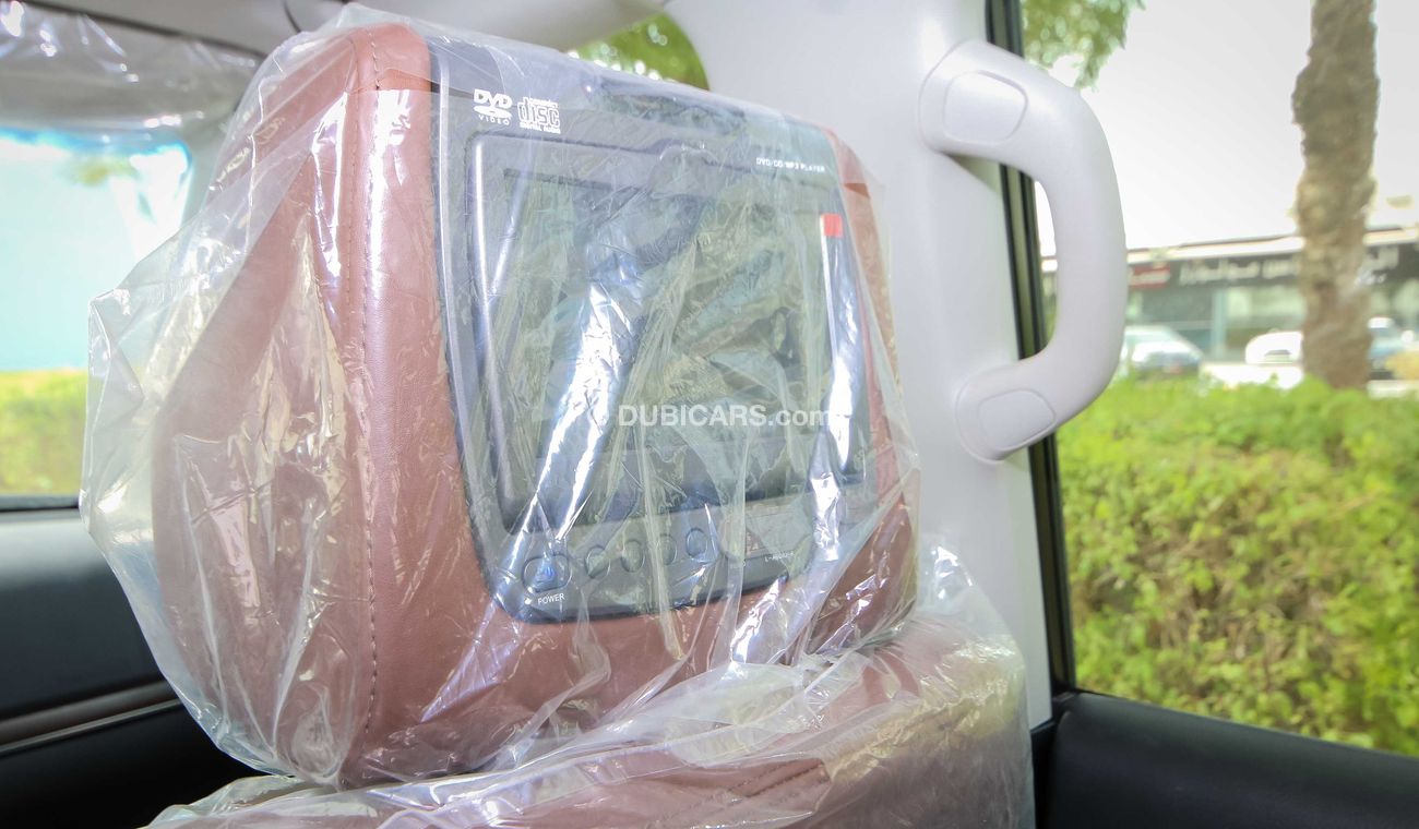 Toyota Land Cruiser Black edition VXR 5.7 V8