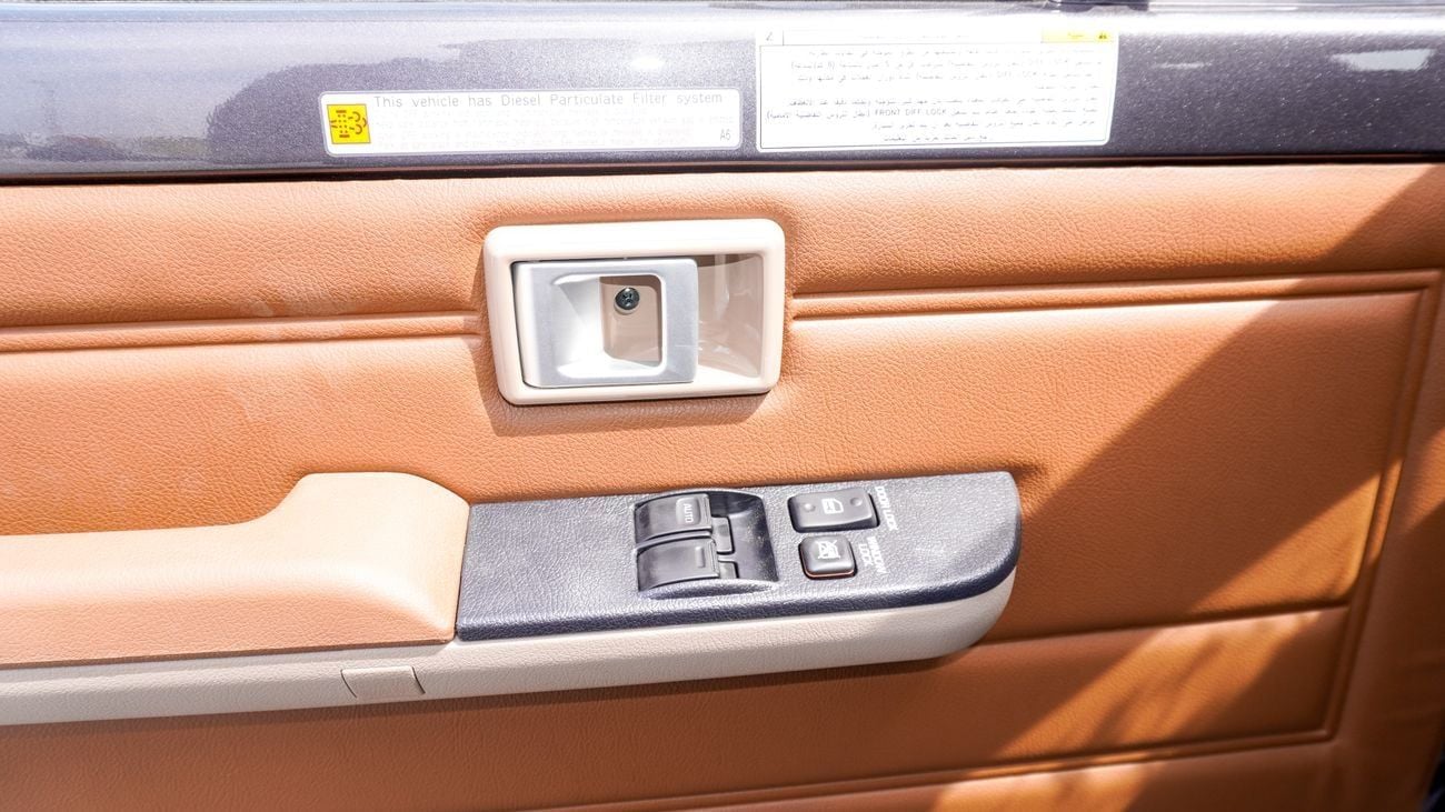تويوتا لاند كروزر 70 LX 2.8 L d