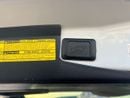 Toyota Highlander  2013 Toyota Highlander Hybrid 3.5L V6 - Rear Camera Leather Seat - Sunroof