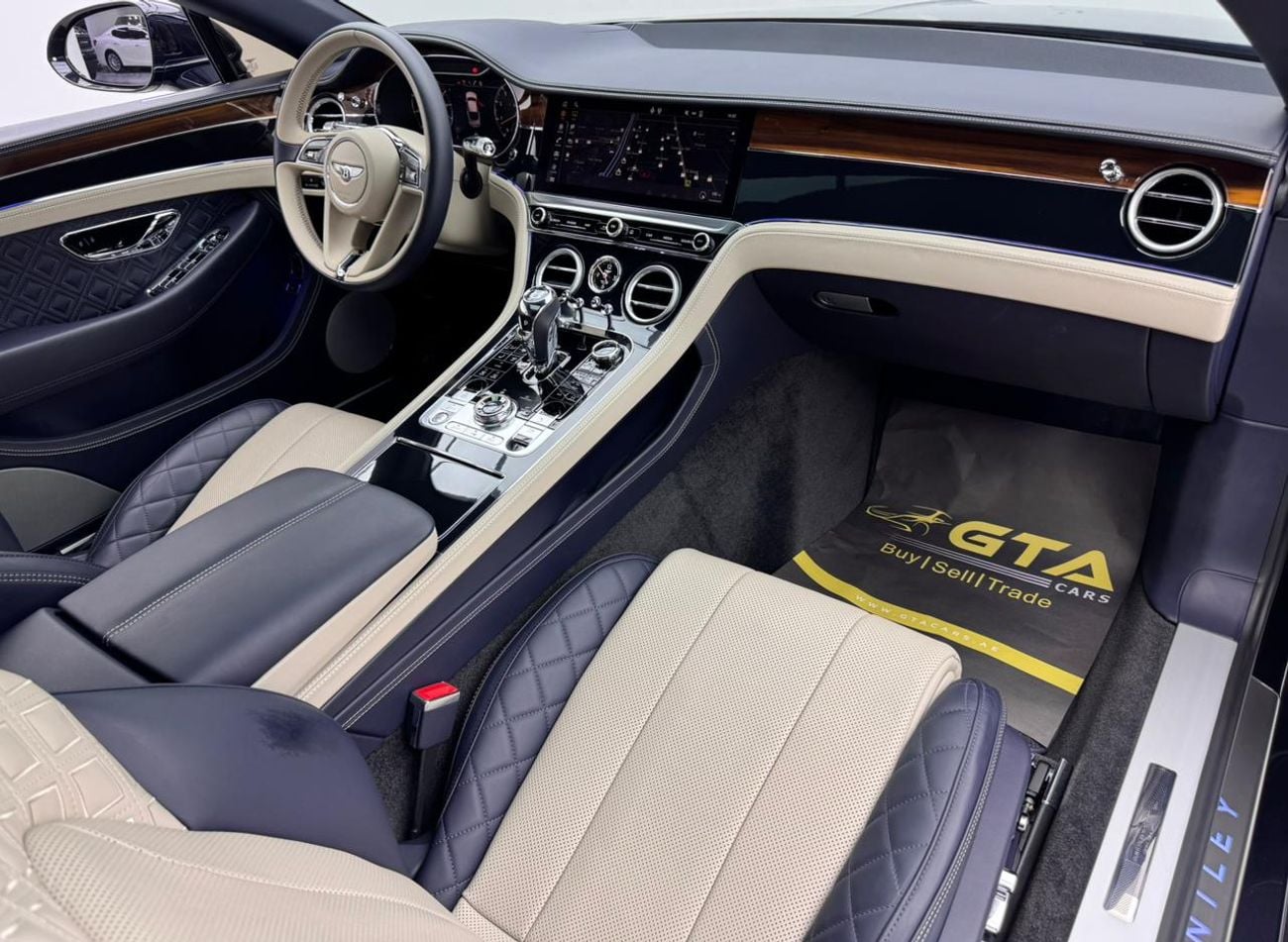 Bentley Continental GT 6.0L W12 (626 HP) 2020 Bentley Continental GT, Bentley Warranty+Full Service History, GCC