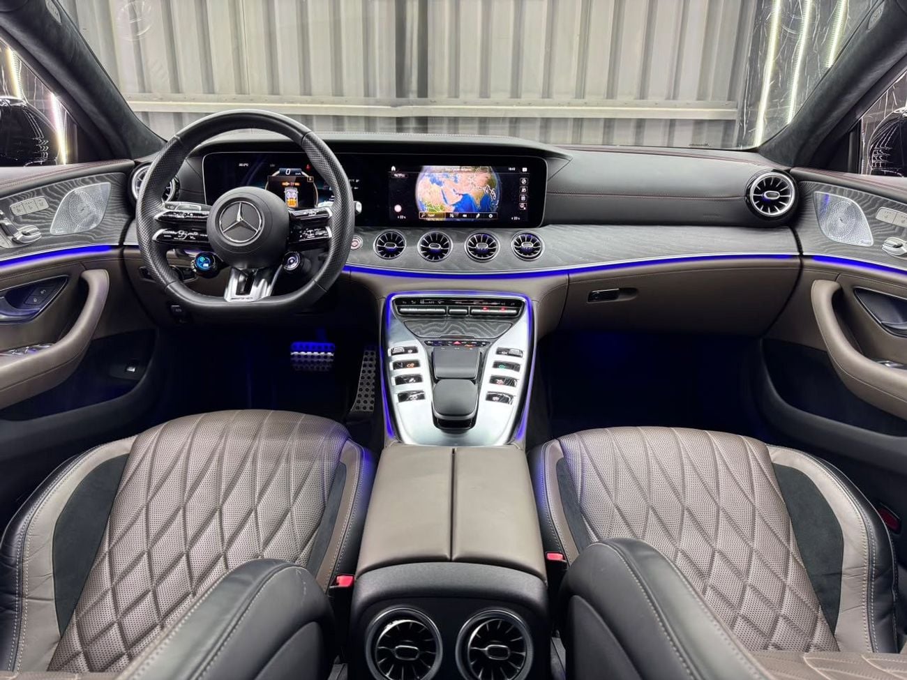 مرسيدس بنز AMG GT 43
