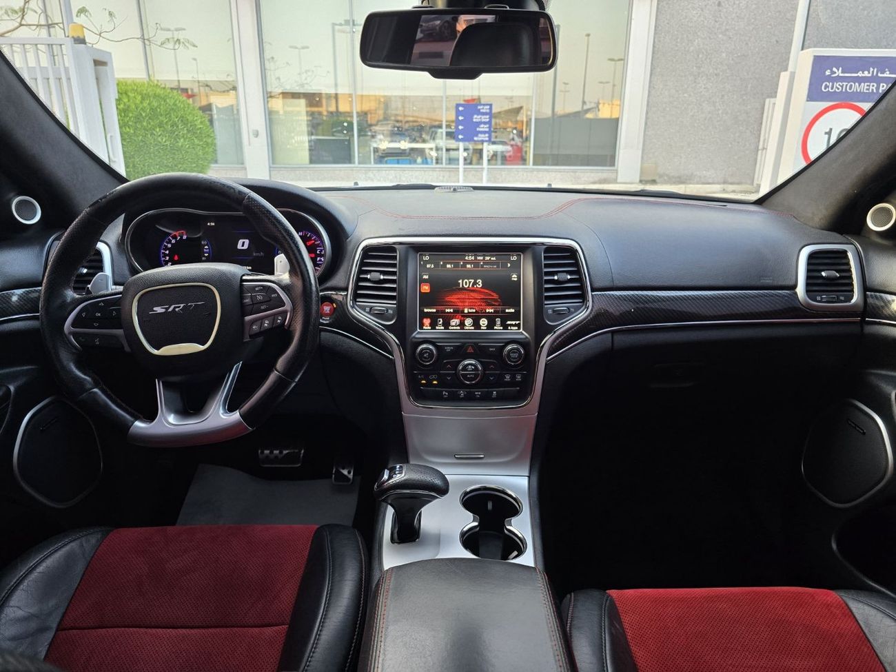 Jeep Grand Cherokee SRT8 6.4L JEEP GRAND CHEROKEE SRT V8 2015 GCC ORGINAL PAINT // ACCIDENT FREE // PERFECT CONDITION