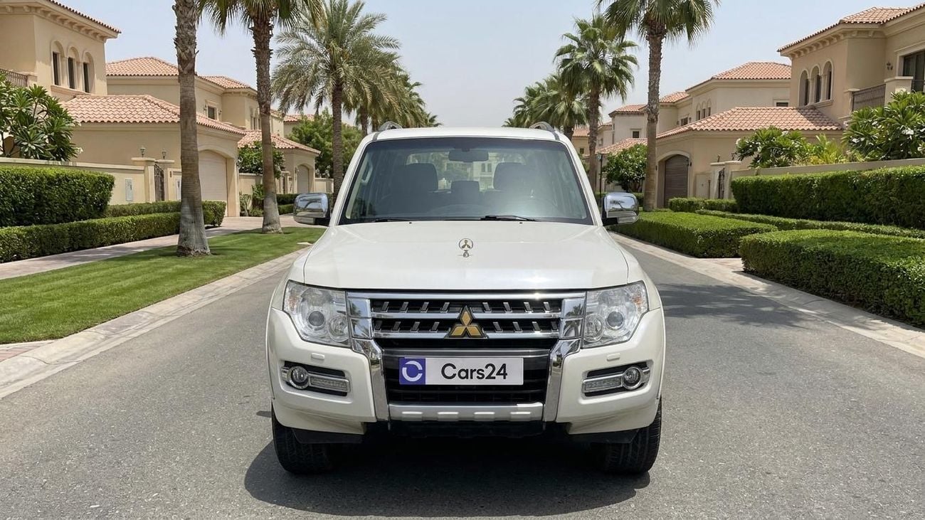 ميتسوبيشي باجيرو GLS هايلاين كارس24 هي سوق ضخم للسيارات المستعملة موثوق ومضمون ٪كارس24 هي سوق ضخم للسيارات المستعملة موثوق ومضمون