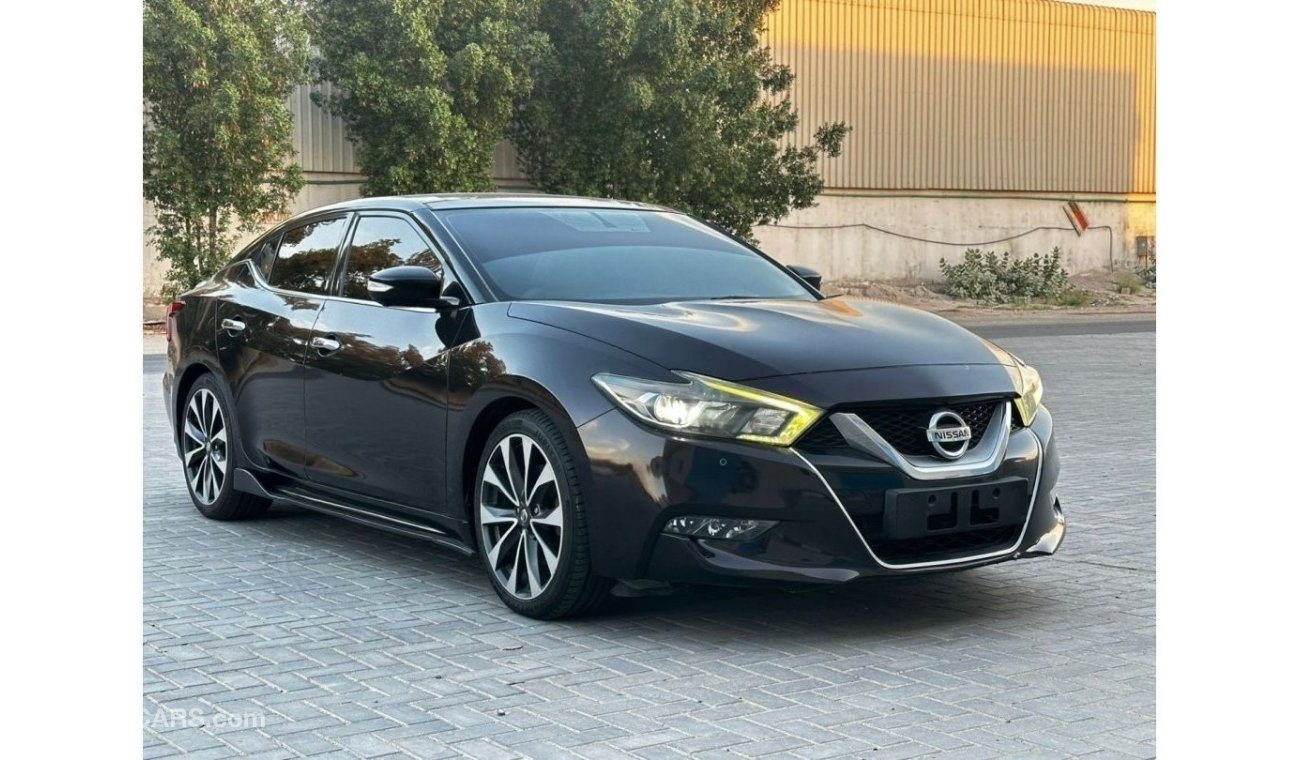 Nissan Maxima SR