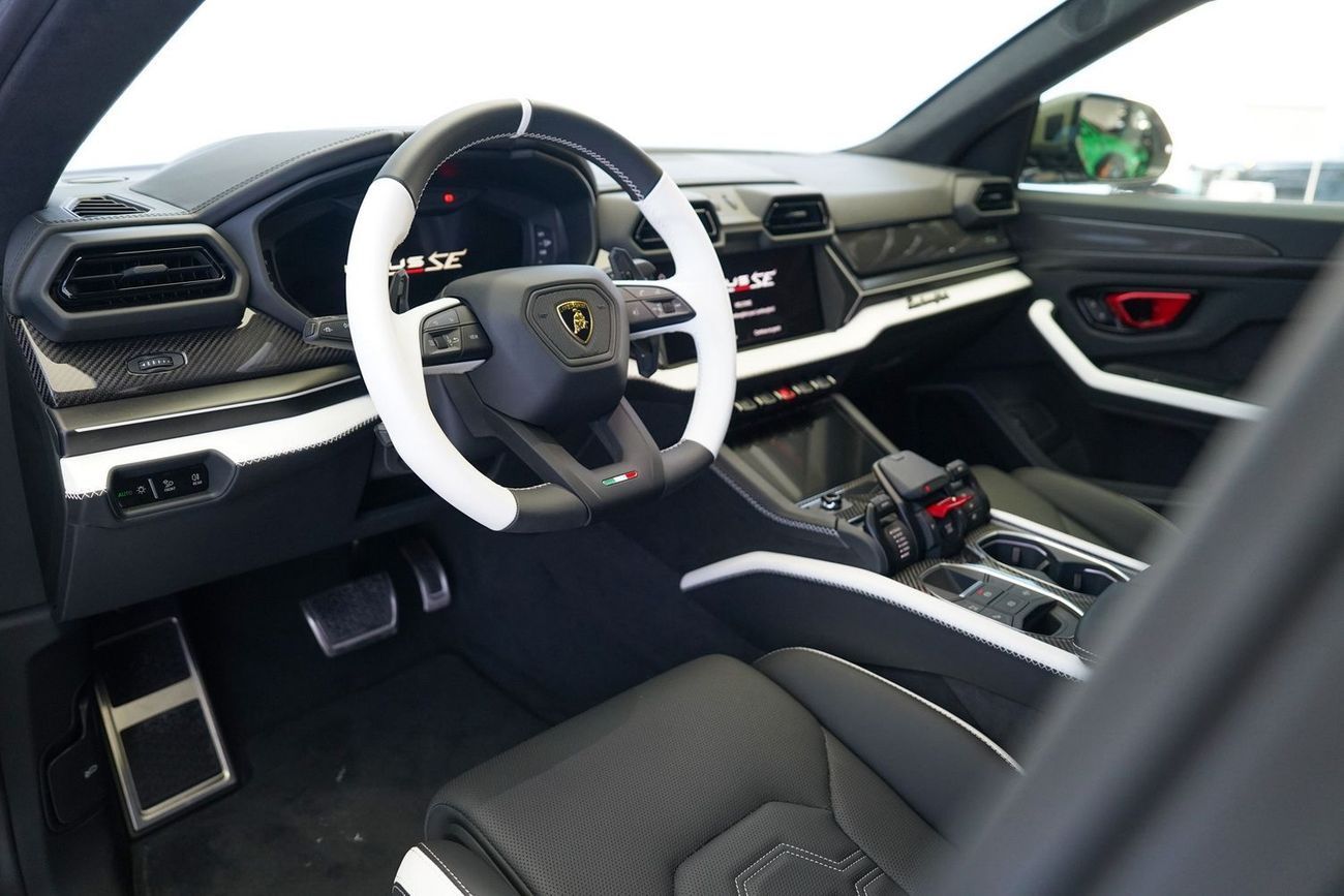 Lamborghini Urus STD 4.0T V8 SE