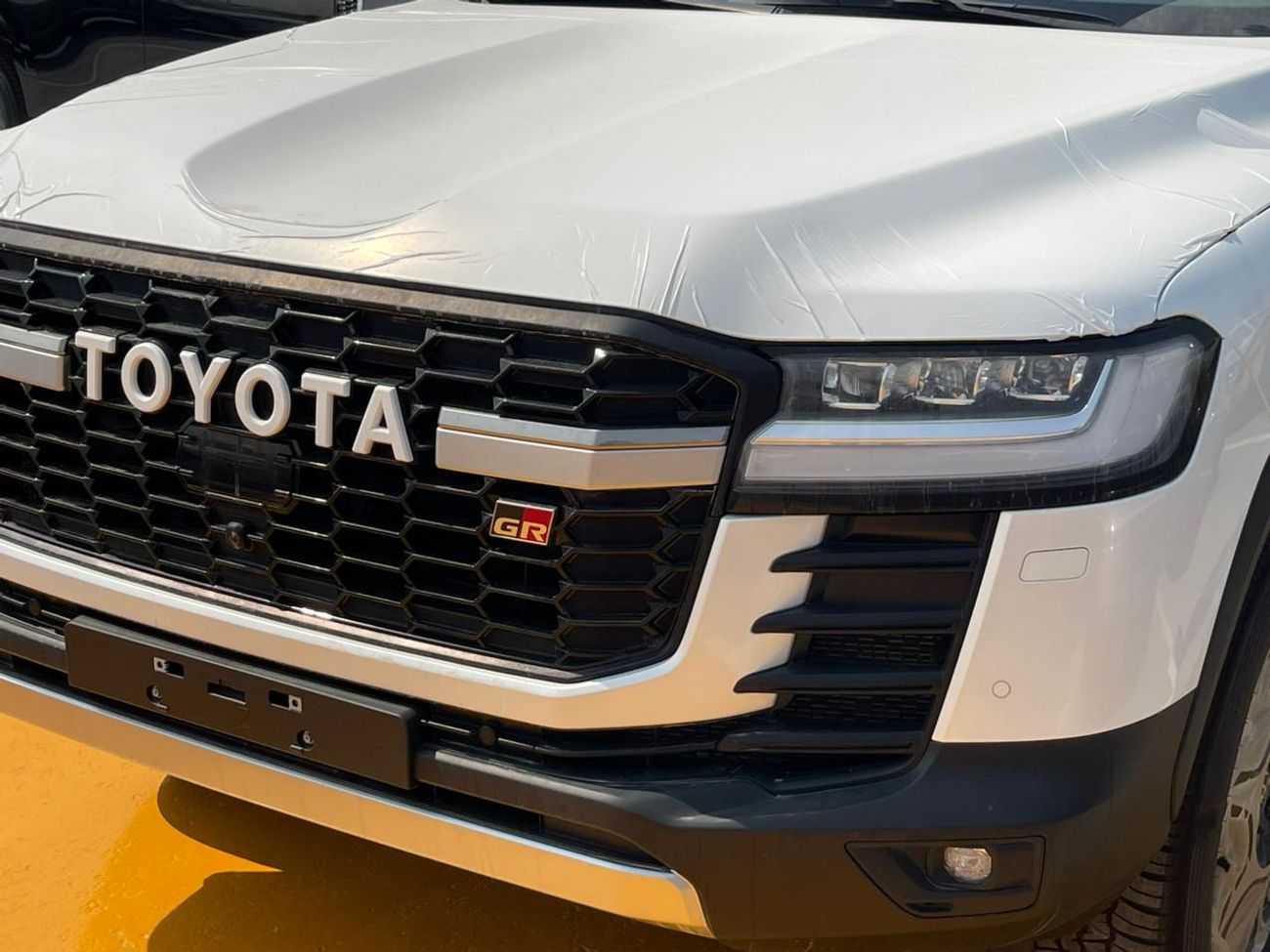 تويوتا لاند كروزر Toyota Land Cruiser GR-S 3.3L DIESEL 2025