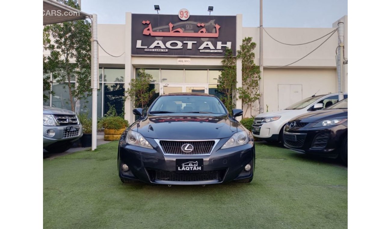 Lexus IS250 American import 2011 model, leather hatch, cruise control, alloy wheels, screen, rear camera, in exc