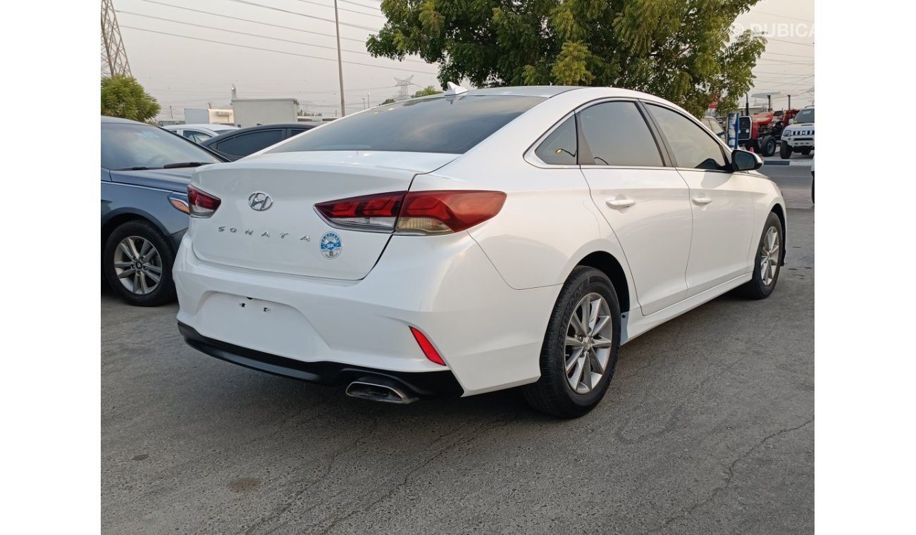 Hyundai Sonata V4 / 2.4L /  LOW MILEAGE / LEATHER SEATS / DVD+CAMERA (LOT # 37880)