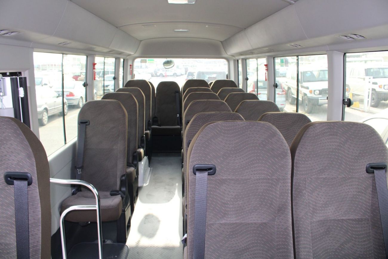 تويوتا كوستر 2.7L (23-Seater)