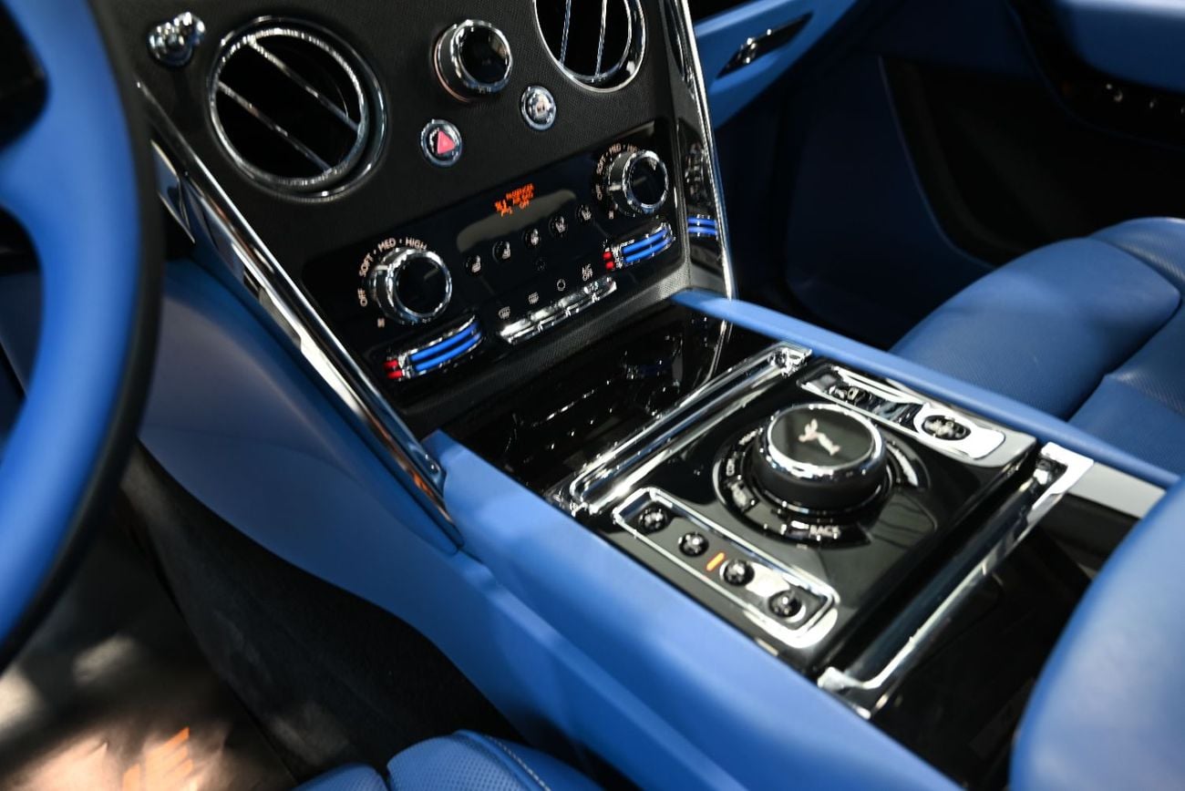 Rolls Royce Cullinan 2022 Rolls Royce Cullinan 2026 Facelift, 1 Year Warranty, Service History, Clean Title